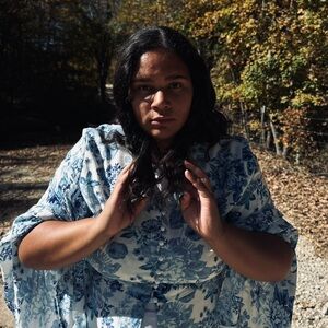 Meet your Posher, Leshea